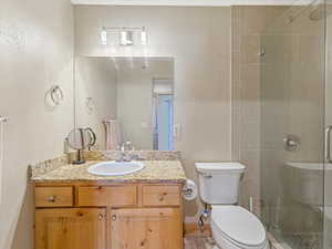 Owner's suite bathroom with walk in shower