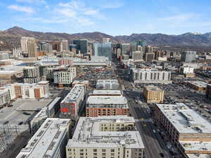 City view with a mountainous background
