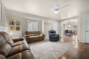 Living room with arched walkways