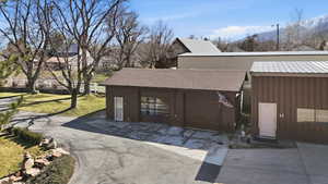 Garage with a mountain view