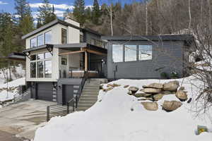 Mountain Modern Home w/Oversized 3-Car Garage & Detached Studio ADU