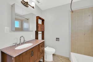 Full bathroom with two entry points