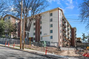 View of apartment building / complex