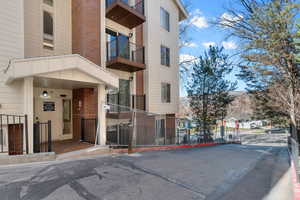 View of apartment building / complex