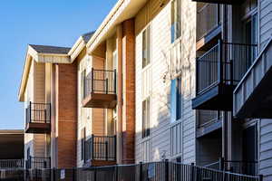 View of apartment building / complex