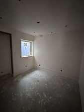 Guest 2 - Bunk Room - Window well