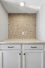 Detailed view of tasteful backsplash