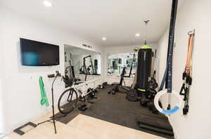 Exercise room with recessed lighting