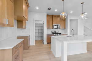 Finished home photos are representational images only. See sales agent for details.