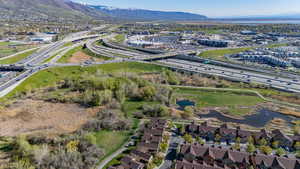 Great location for commuters!