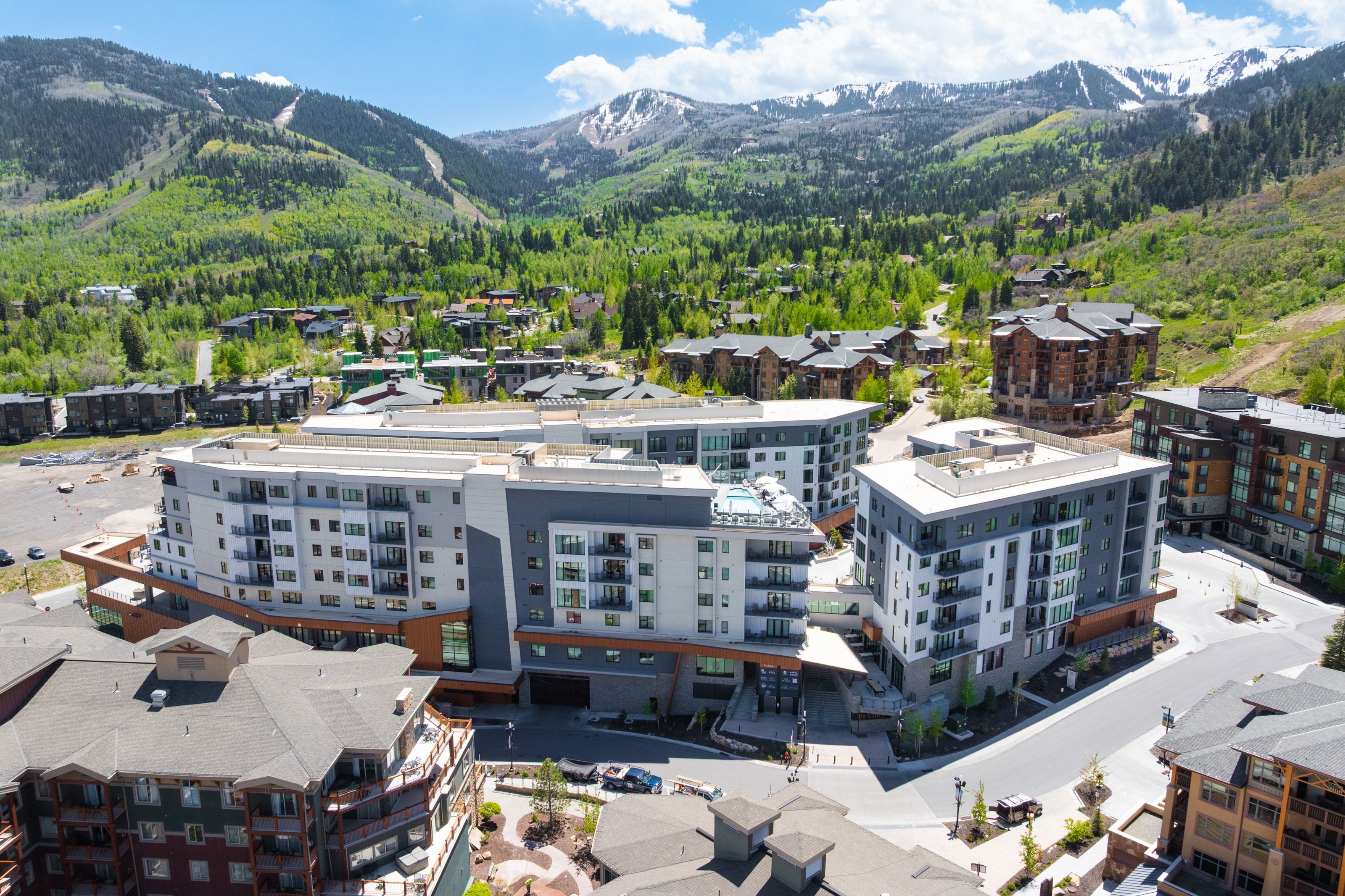 Bird's eye view of a mountainous background
