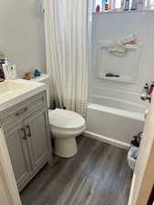 Unit 4367 Bathroom with vanity, and shower / tub combo
