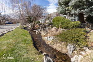 Creek and common area are just a slight walk away.