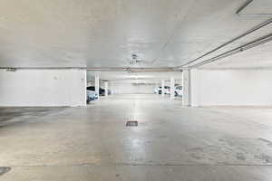 Parking garage - 2 parking spots