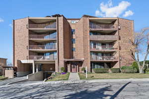 View of apartment building / complex