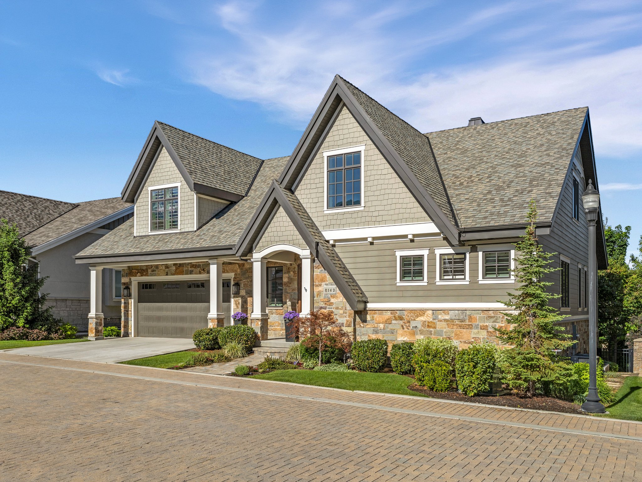 8142 S NEWBURY GROVE LN Cottonwood Heights UT 84093