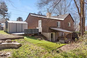 Fire pit for relaxing evenings.