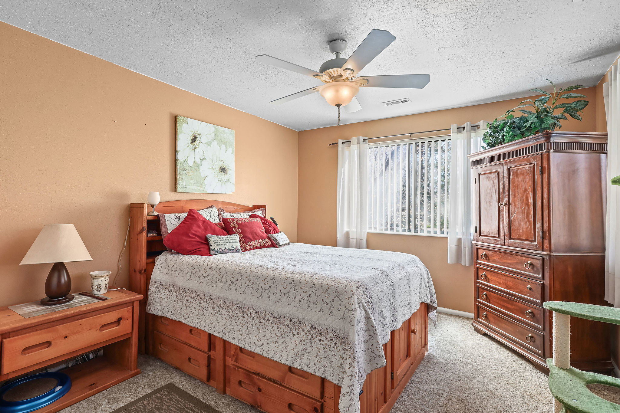 Upstairs bedroom #2