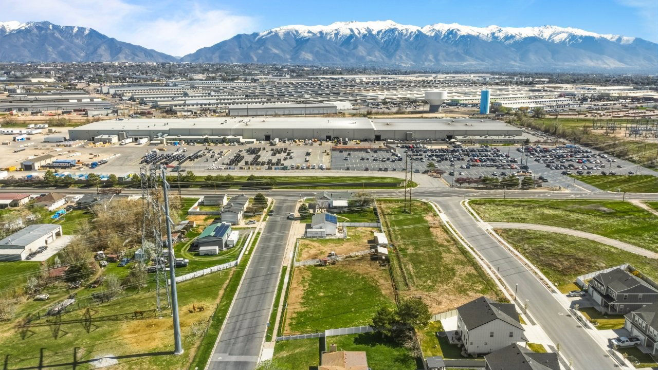 Aerial view of a mountainous background