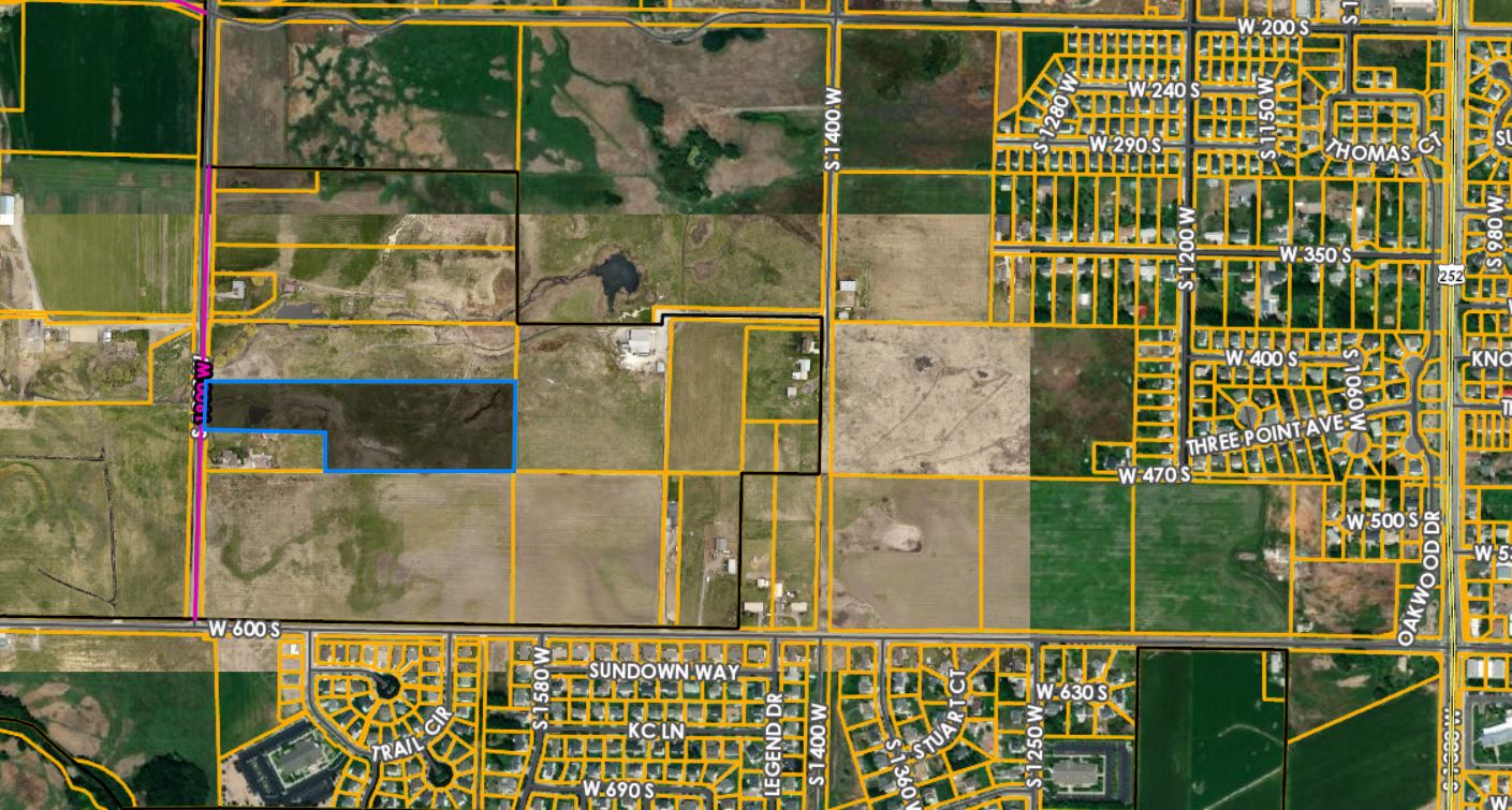 Map of property location with property parcel outlined