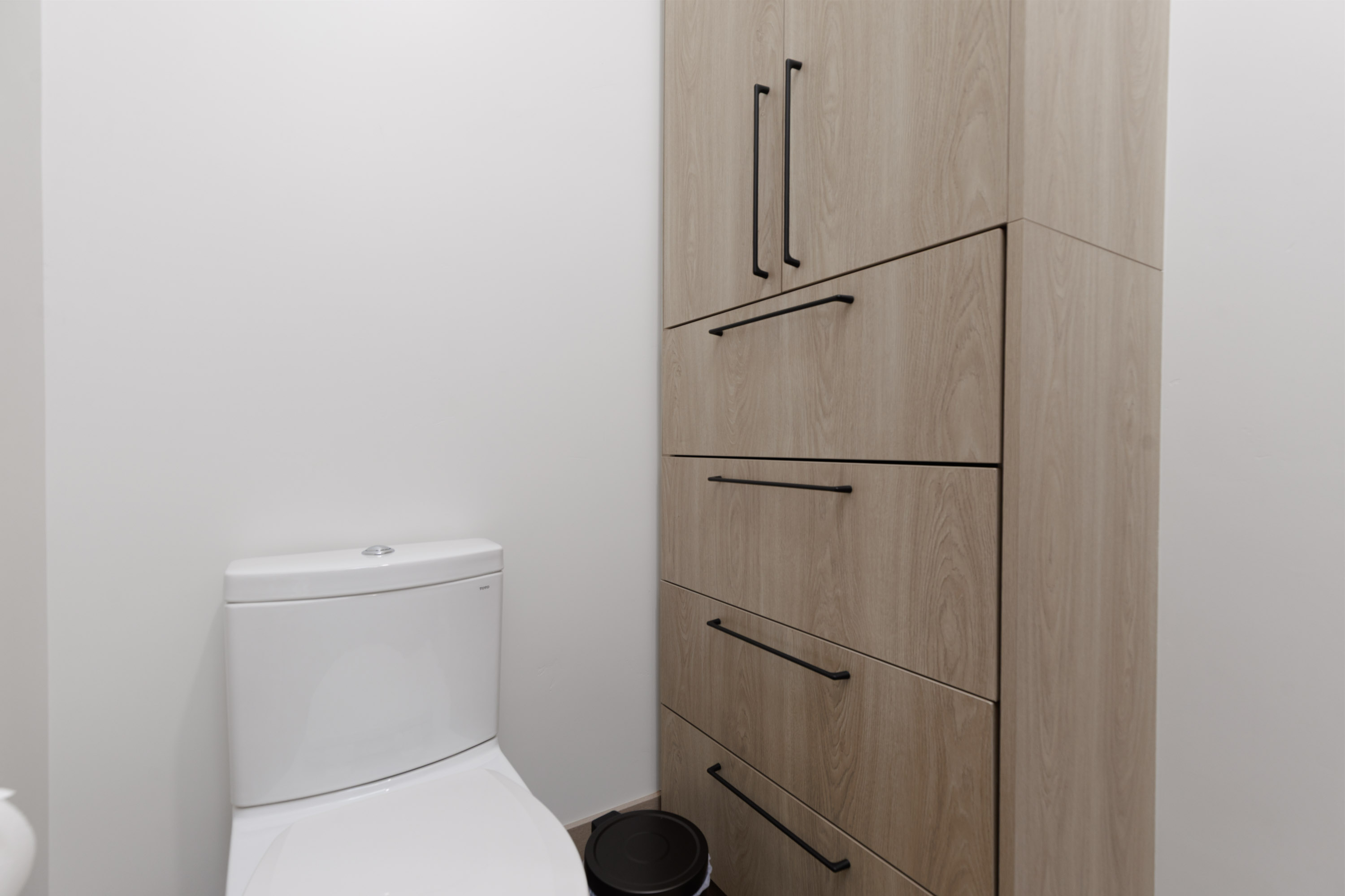 1/2 Bathroom