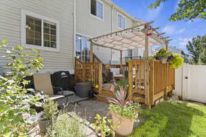 Photo taken when property was occupied.