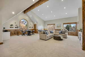 Upstairs Living Room with wet bar, great for teens