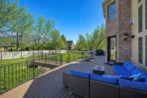 Large NEW Trex deck for outdoor shady evenings, with the water feature sound from below