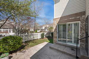 View of patio / terrace with a residential view