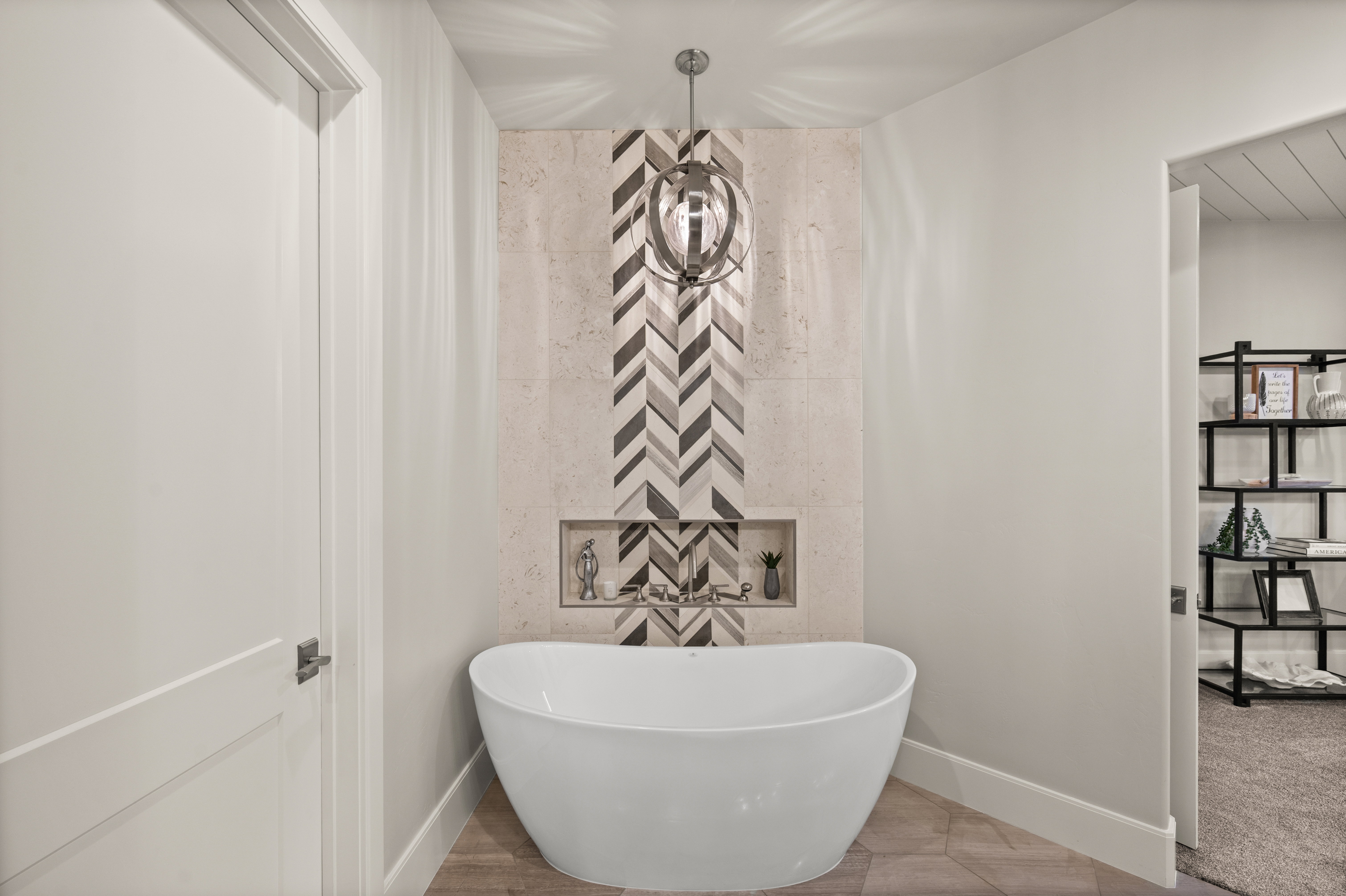 Master Bathtub