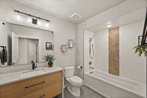 Full Guest Bath 3