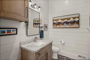 Outdoor Bathroom Connected To Home