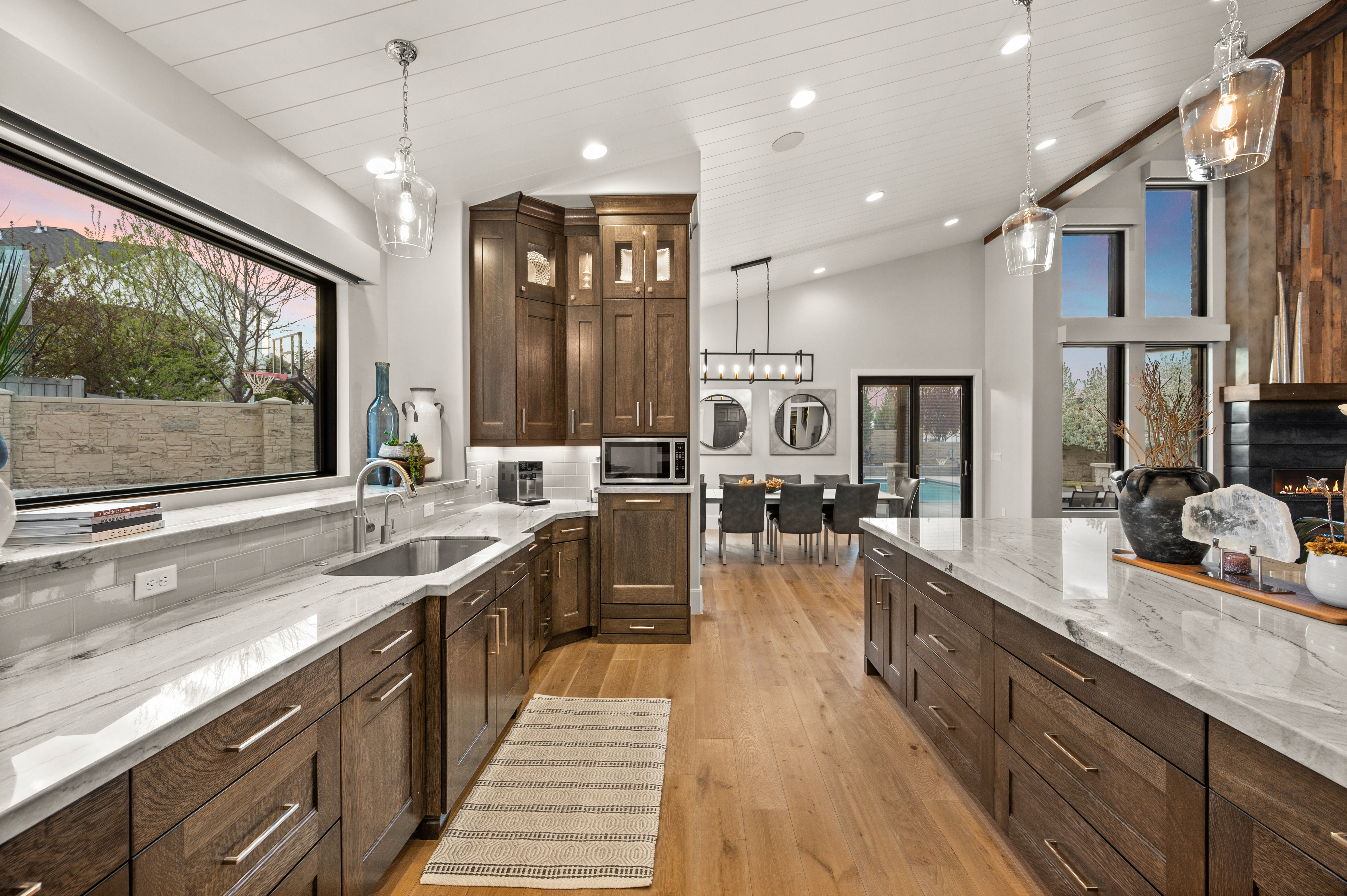 Kitchen With Quartzite Counter Tops
