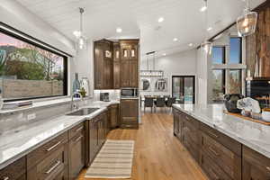 Kitchen With Quartzite Counter Tops