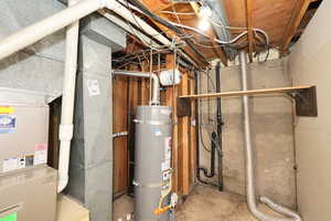 Utility room with heating unit and water heater