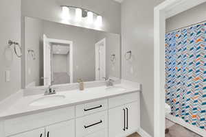 Secondary bathroom on second floor