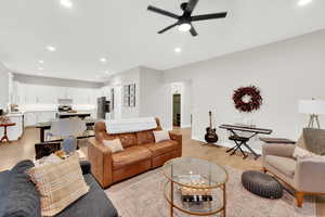 Open and bright floor plan