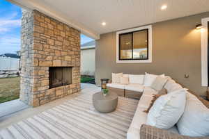 Fantastic outdoor entertaining opportunities in this space!