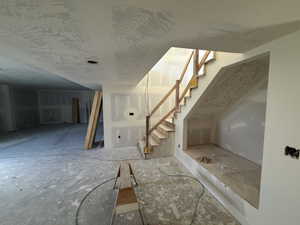 Below grade area with stairway