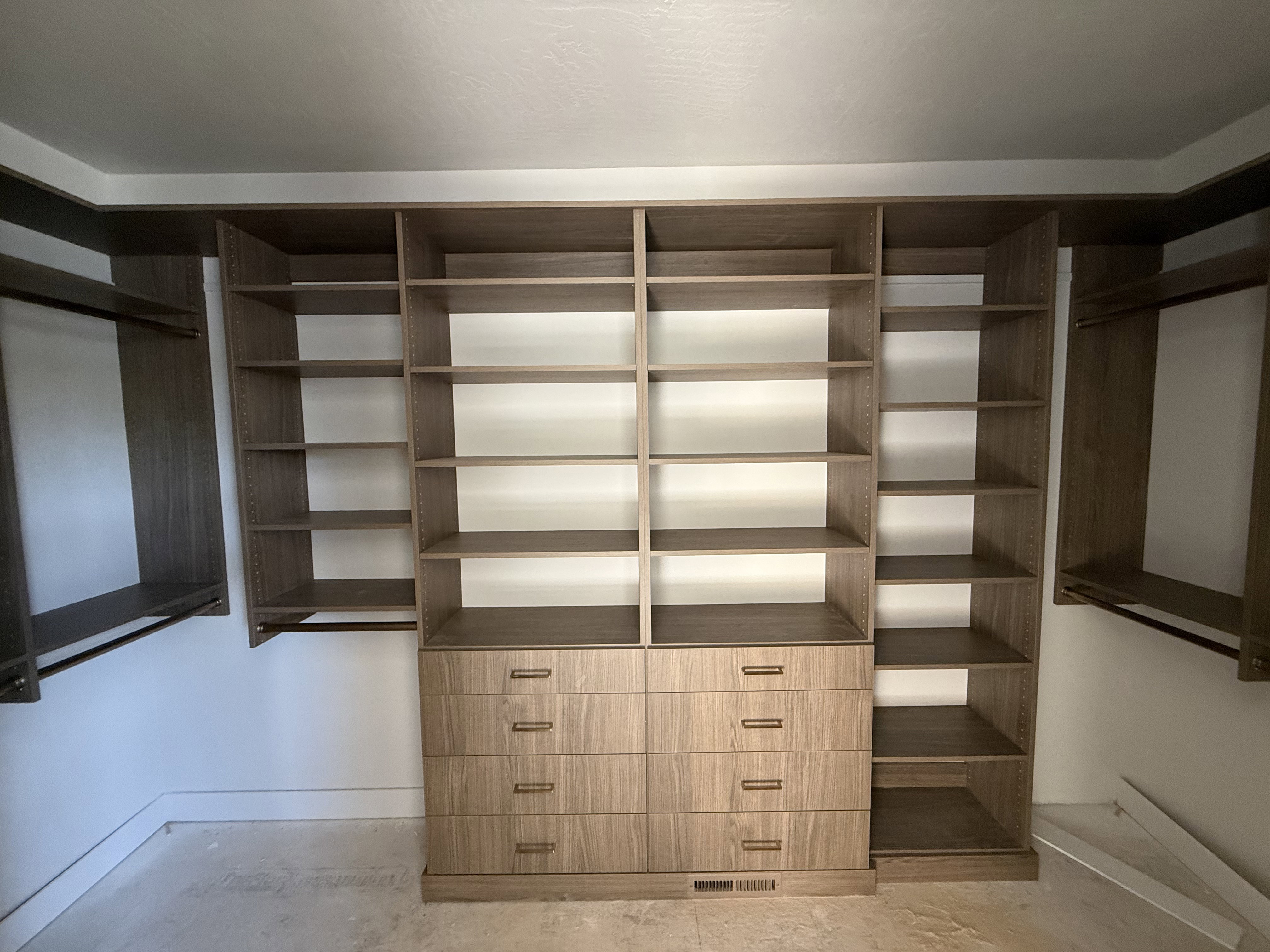 Walk in closet