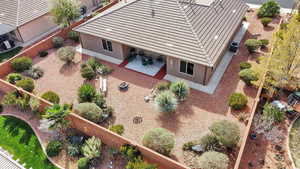 Aerial view of property and surrounding area