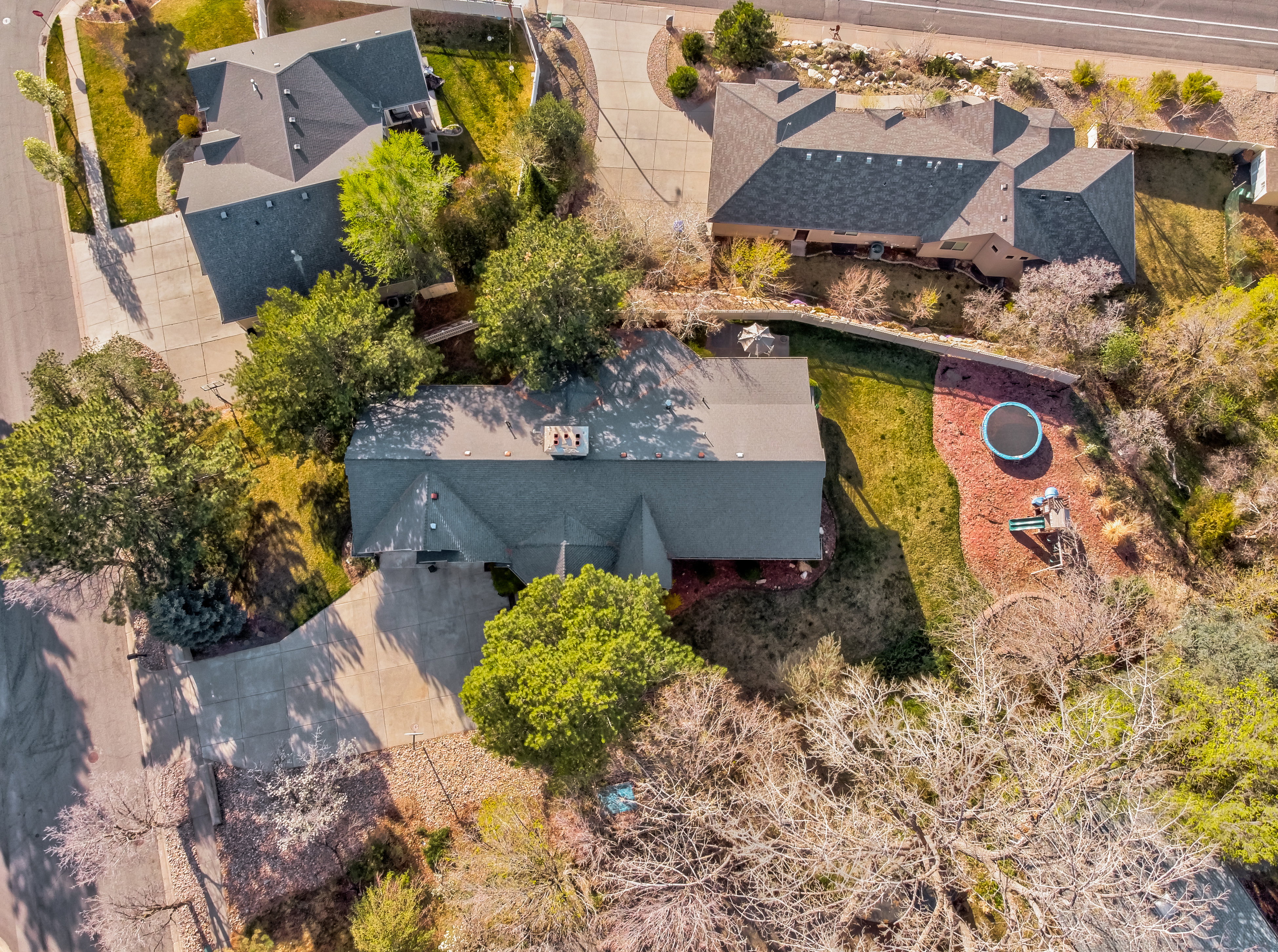 Aerial view of property and surrounding area