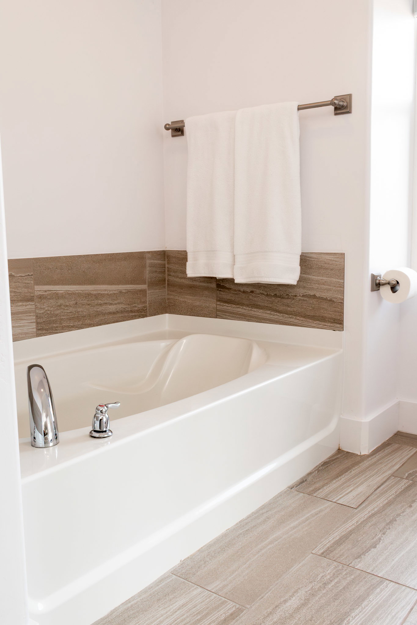 Full bath featuring a garden tub in Master Ensuite