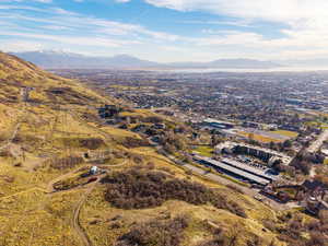 Bird's eye view of a mountainous background