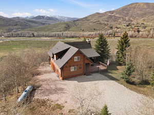 Overview of rural landscape with a mountainous background