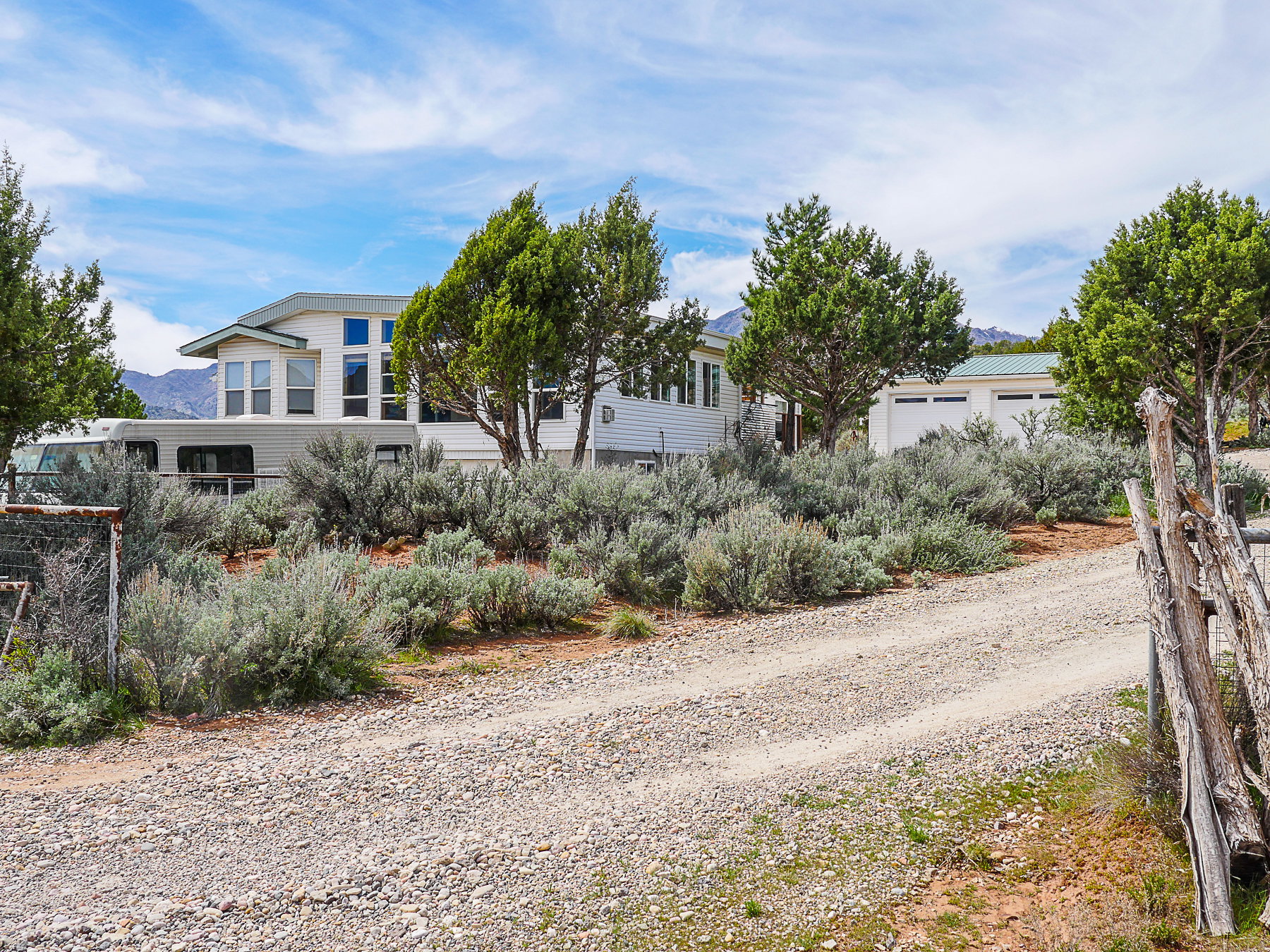 View of dirt / gravel road