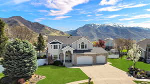 West facing home in a cul-de-sac with mountain views out the kitchen window
