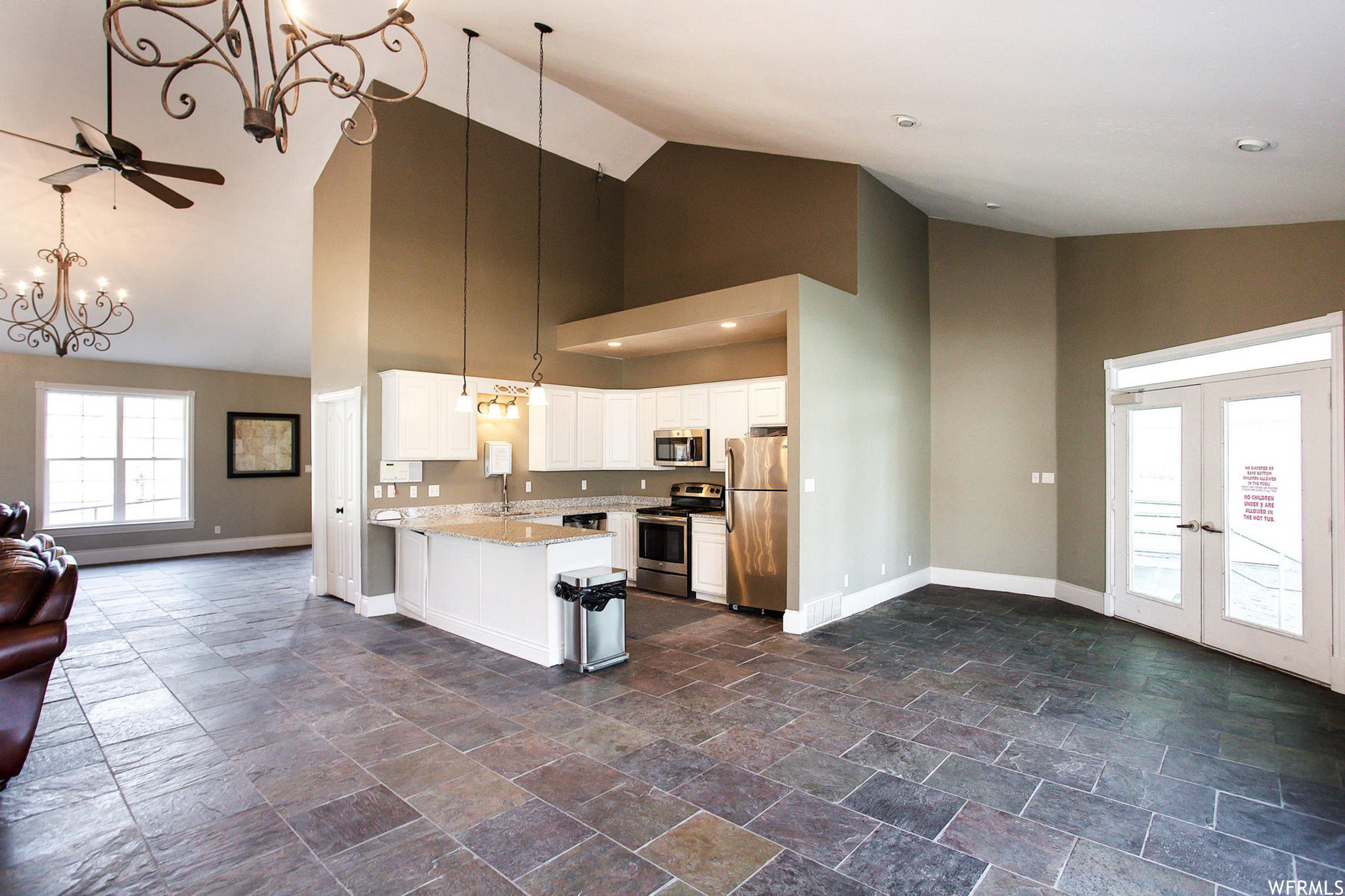 Full Kitchen in the Clubhouse for Parties & Events