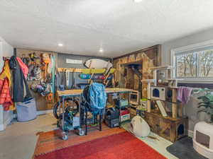 Storage room with heating unit