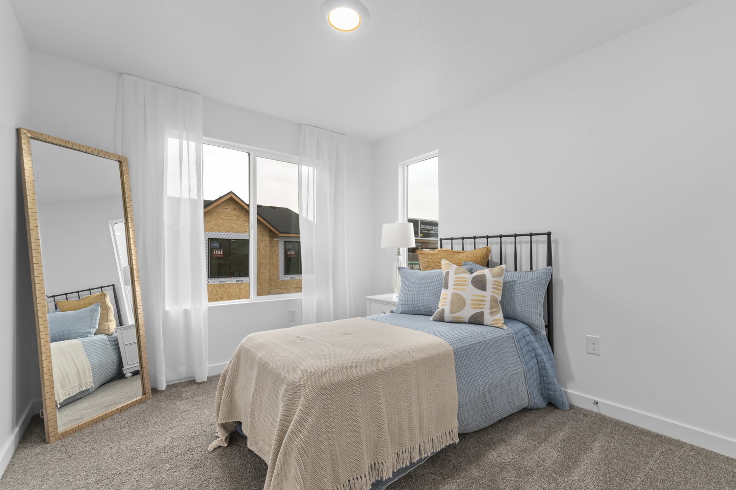 Bedroom featuring carpet